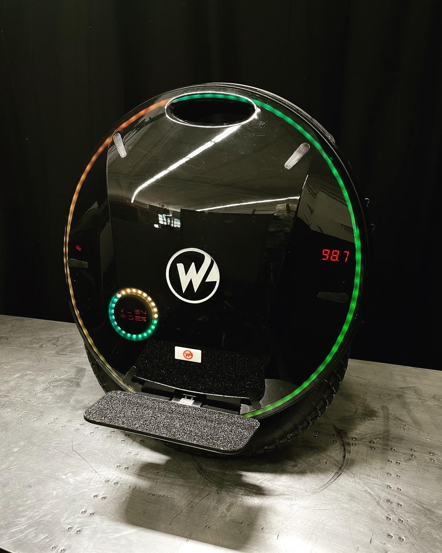Begode Nikola AR+ 2700wh Electric Unicycle