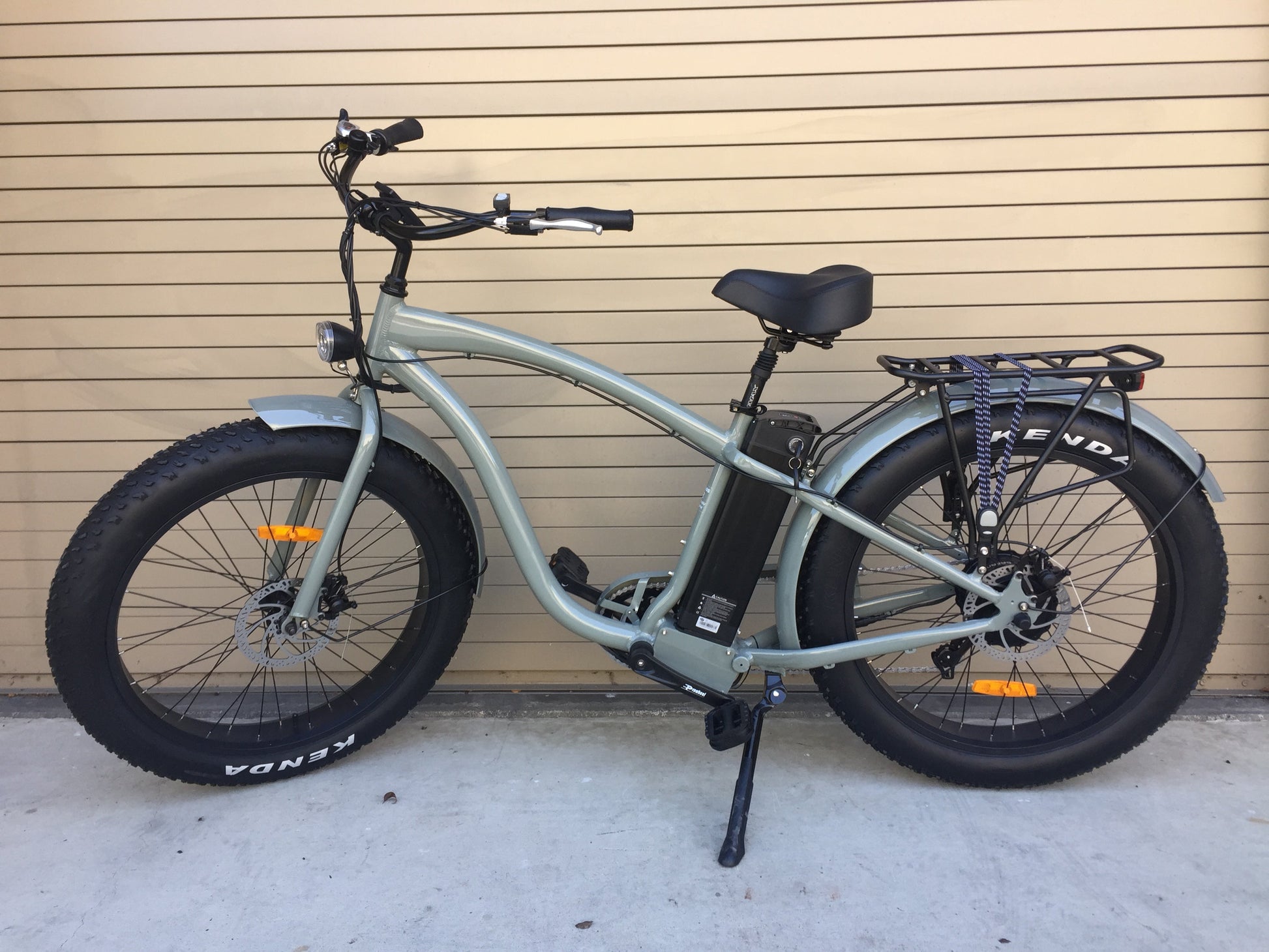Costal Cruisers Rear Rack for Fat Tire Bicycles & Cruiser Bikes