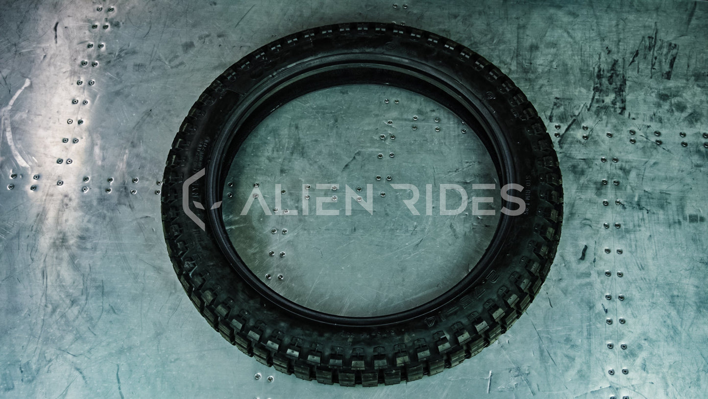 CST 186 Knobby Tire