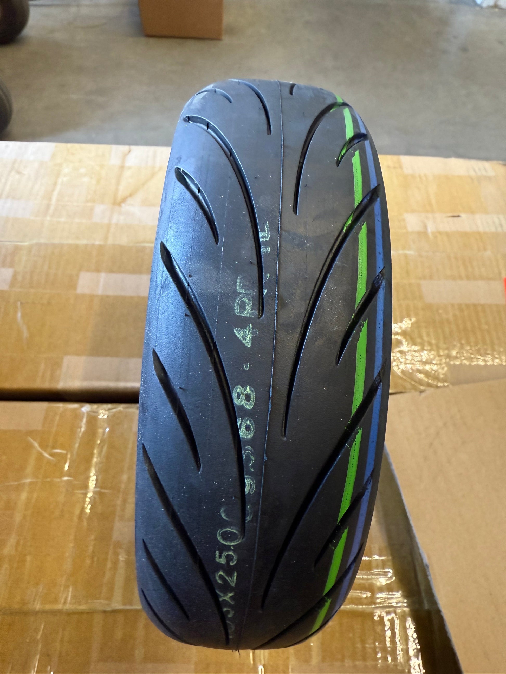 10.5x2.50 Tubeless Tire - CST