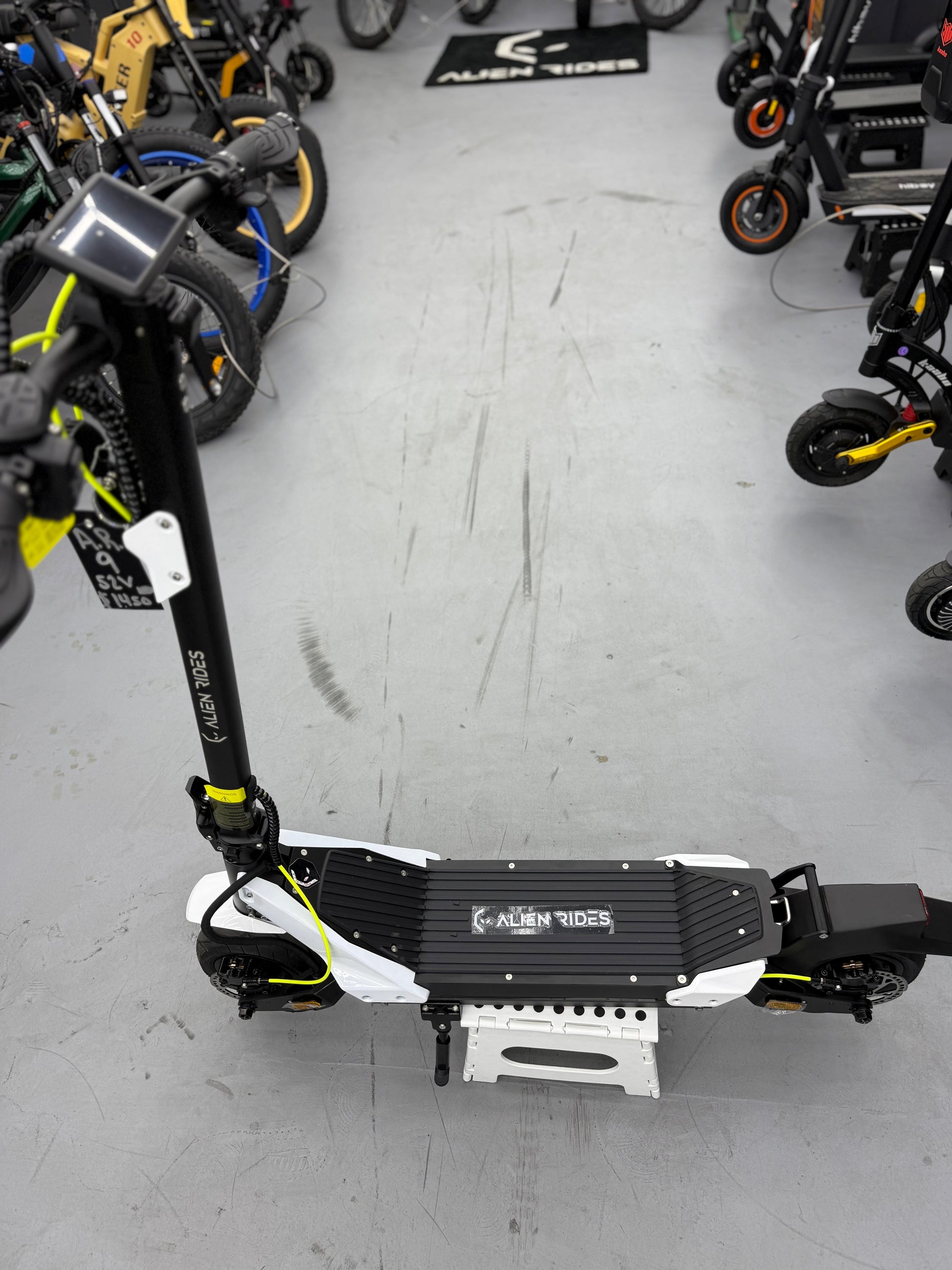 AR-9 Electric Scooter 52v 18.5 (2 month Alien Care Basic for FREE)
