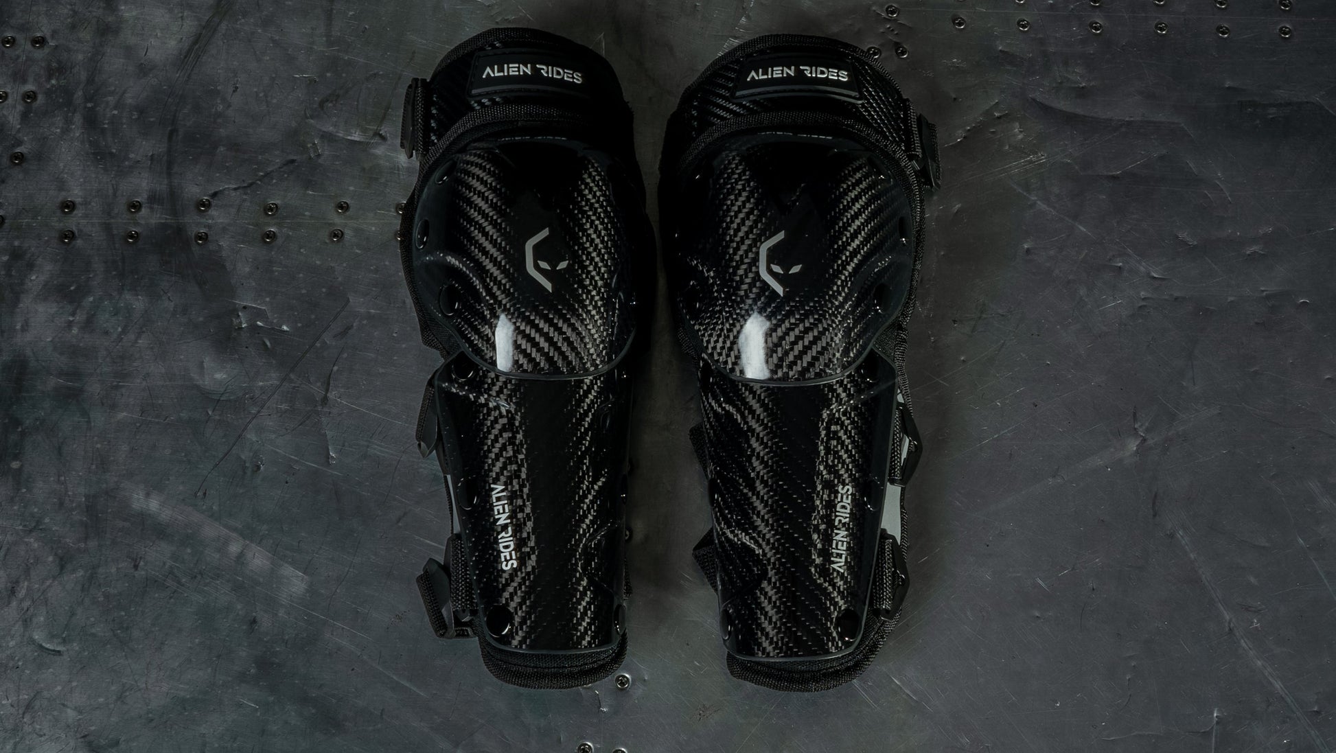Alien Rides Carbon Fiber Protective Elbow and Knee Pads