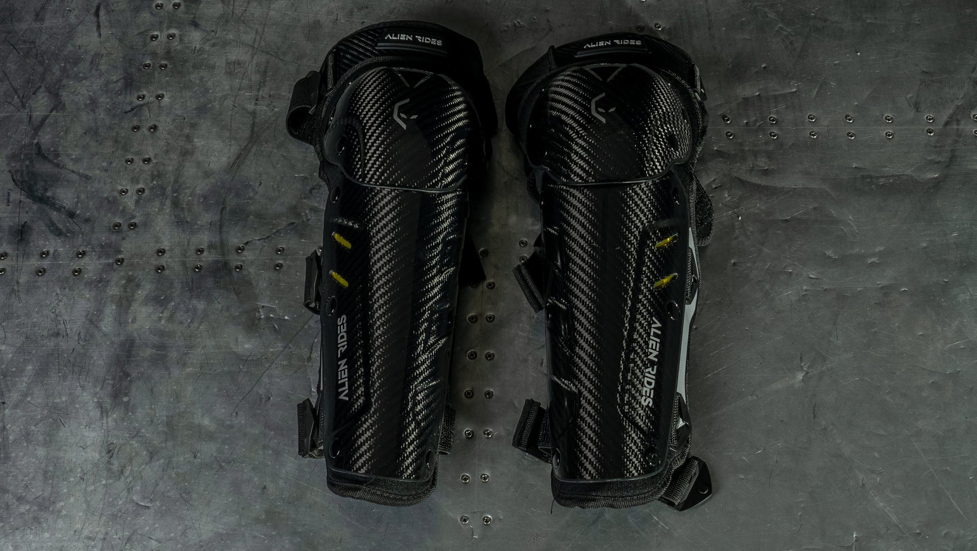 Alien Rides Carbon Fiber Protective Elbow and Knee Pads